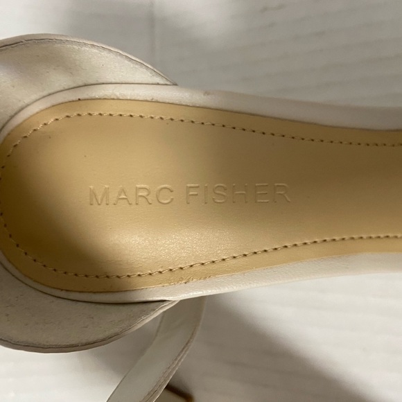 Marc Fisher bow heels beige women size 9m - Picture 9 of 12
